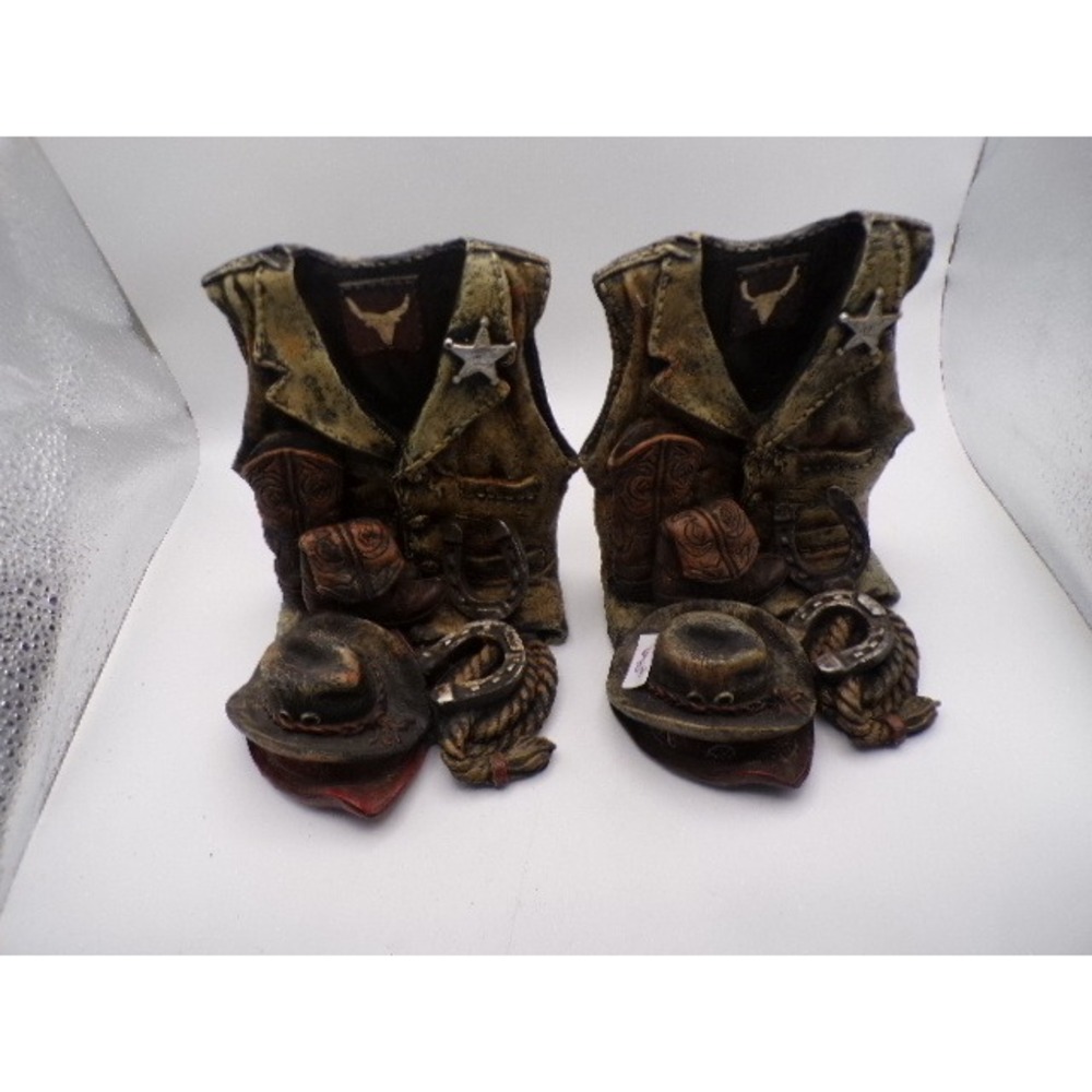 Western Cowboy Vest Hat Horseshoe Bookends Rustic Decor Set‎